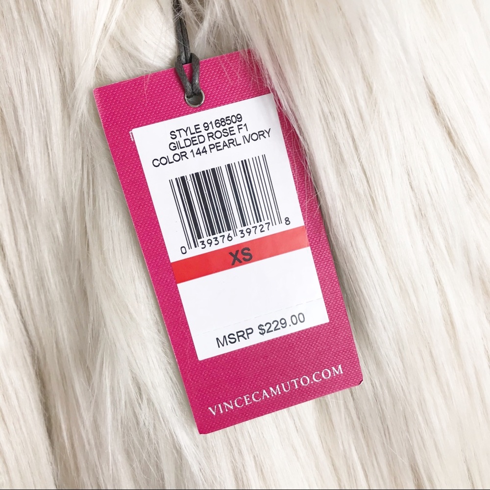 ❌SOLD❌VINCE CAMUTO Shaggy Faux Fox Fur Coat Jacket - Picture 9 of 16